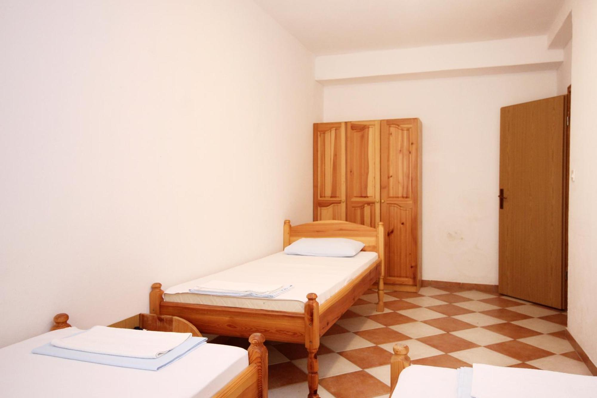 Apartments And Rooms With Parking Space Orebic, Peljesac - 10191 Room photo